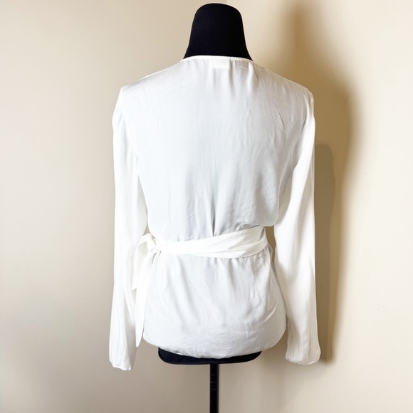 ARITZIA BABATON “Wren” Wrap blouse S - Picture 5 of 7